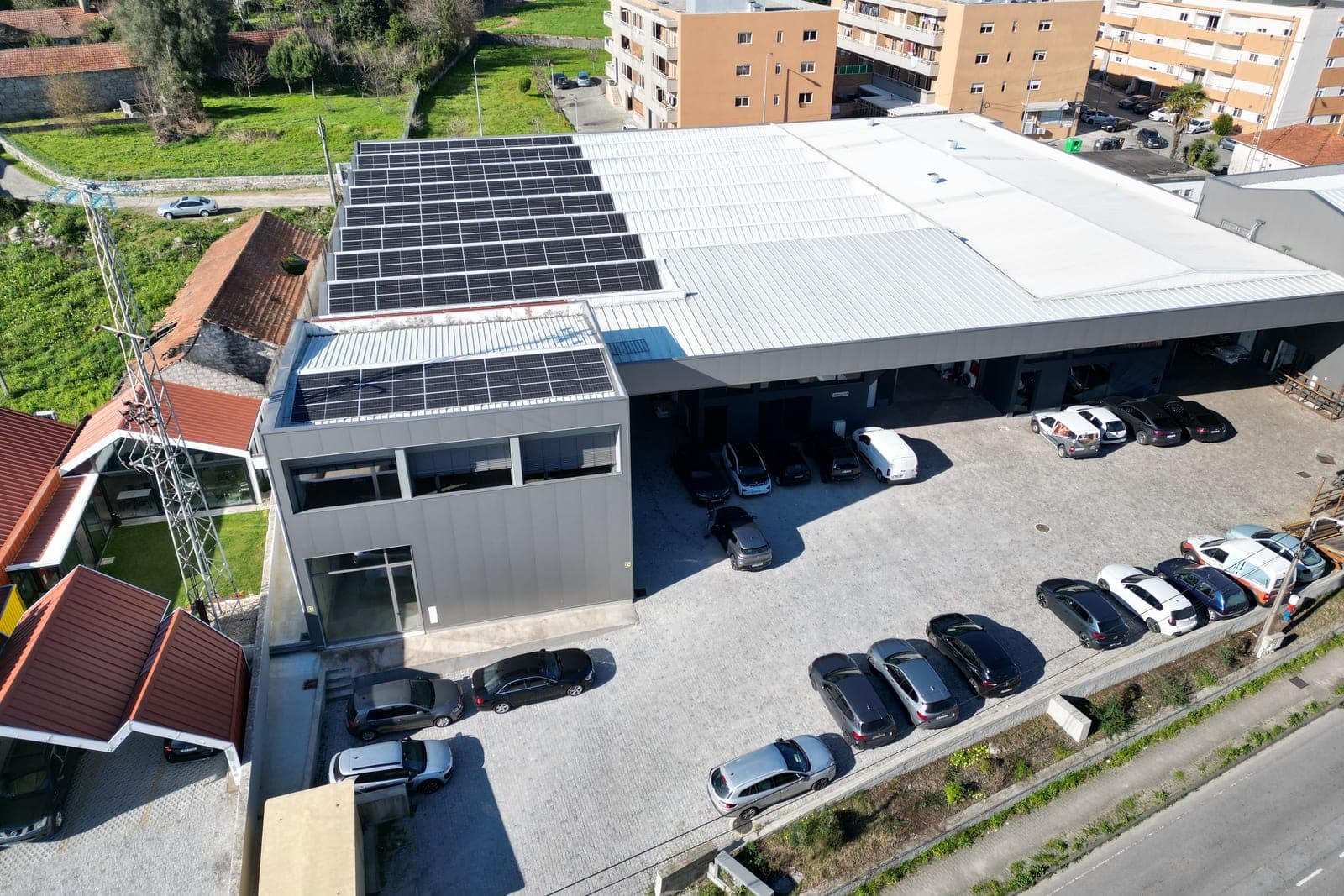 ETIFAM — Autoconsumo Industrial