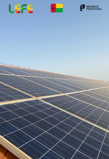 Sistema Fotovoltaico — Porto